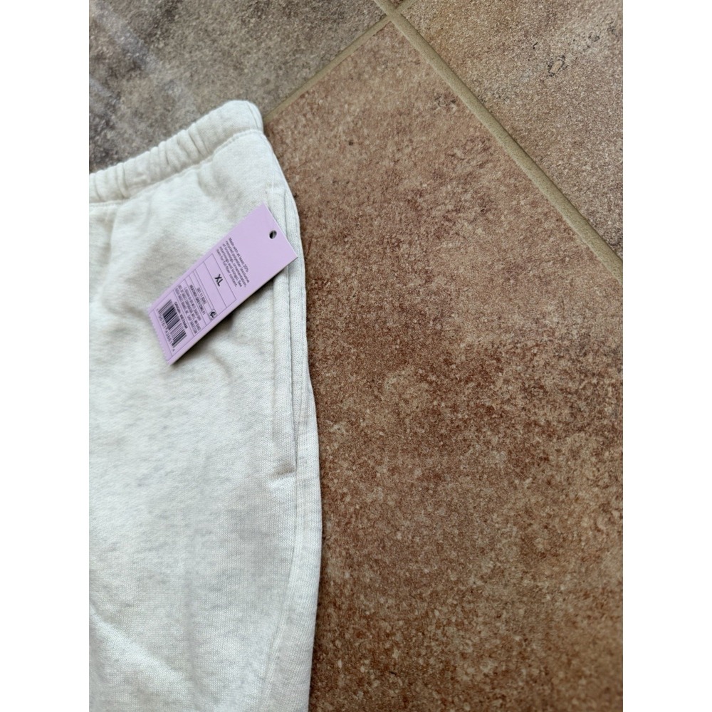 Women's Wild Fable Fleece Heather Gray Lounge Shorts Pajama Shorts Size XL NWT - Picture 4 of 6